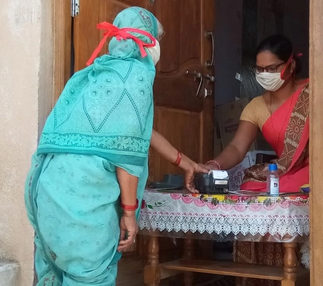 ग्रामपंचायत निवडणूक निकाल : महिला सरपंचाच्या हातात खरंच गावाची सत्ता असते का?
