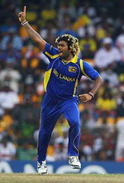 श्रीलंकेचा महान वेगवान गोलंदाज लसिथ मलिंगाने टी -20 क्रिकेटमधून निवृत्ती जाहीर केली