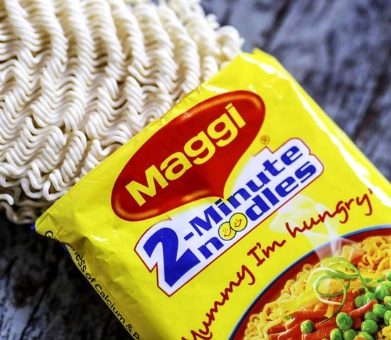 Maggi आरोग्यास अपायकारक, Nestle ने स्वीकाराले की 60% उत्पादने सुरक्षित नाहीत