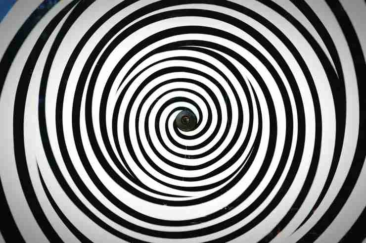 Hypnotism हिप्नॉटिझमचे फायदे आणि तोटे