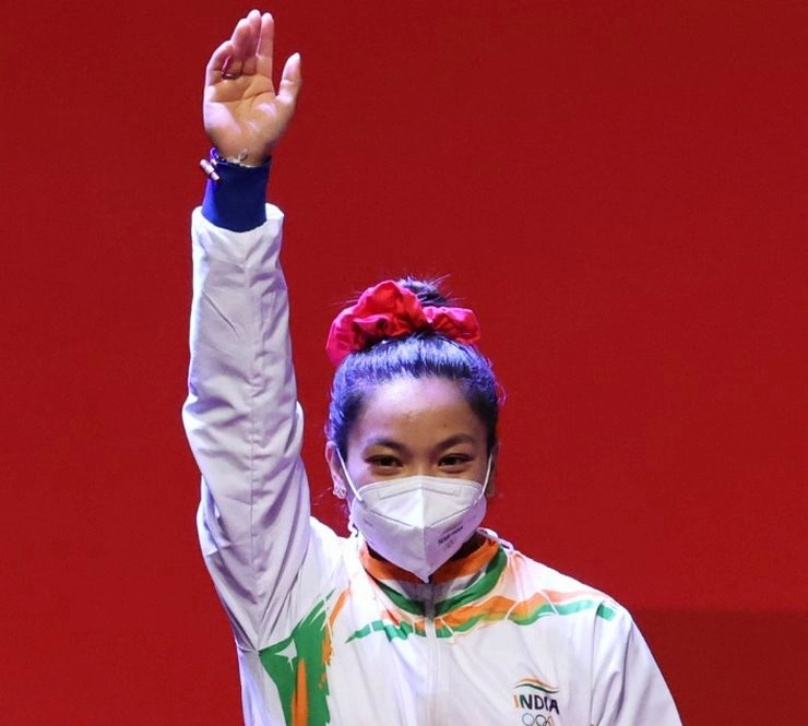 Tokyo Olympics 2020 : रौप्यपदक विजेती मीराबाई चानू यांची मणीपूर पोलिसात अतिरिक्त एसपी म्हणून नियुक्ती