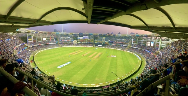 युएईचा शारजाह क्रिकेट स्टेडियम IPL 2021 साठी सज्ज, 10 सामने खेळले जातील