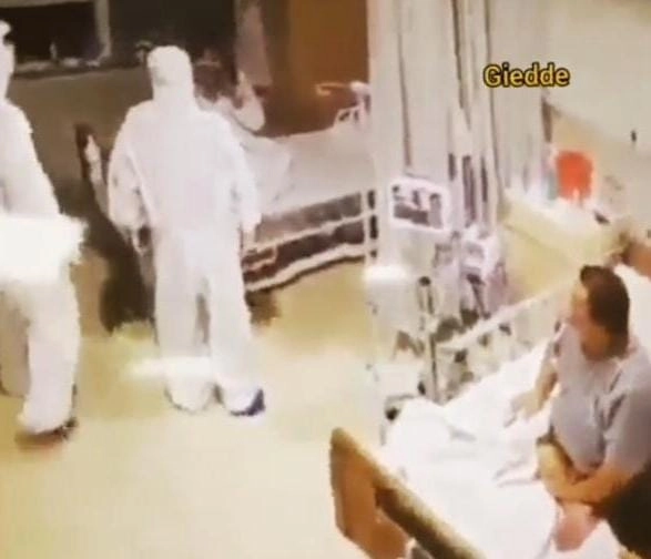 दवाखान्यात शिरलं भूत व्हिडीओ व्हायरल झाला