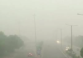 अवकाळी पावसानंतर  मुंबईत धुक्याची चादर