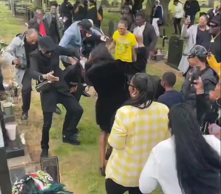 DJ Dance in funeral Video Viral