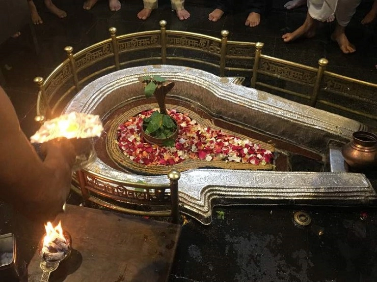 महाराष्ट्रात पाच ज्योतिर्लिंग, एका जागी तर रावणाने स्वत: केली होती पूजा