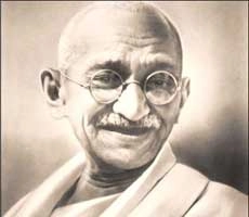 महात्मा गांधी :  आदर्श हिन्दी निबंध - Essay on Mahatma Gandhi for Kids