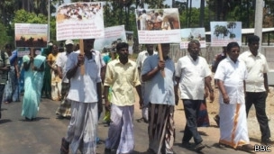 காரை நகர் சிறுமி வல்லுறவு: கடற்படையினர் 7 பேர் கைது
