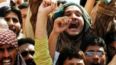 பாகிஸ்தான்: மதநிந்தனைக் கைதி மீது துப்பாக்கிச் சூடு