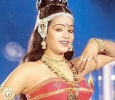 பிரபல நடிகை டிஸ்கோ சாந்தி சிங்கப்பூர் மருத்துவமனையில் அனுமதி