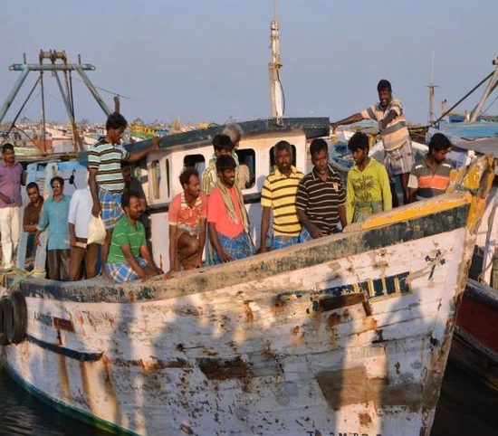 நாகை மீனவர்கள் 7 பேரை மீண்டும் சிறைபிடித்தது இலங்கை கடற்படை