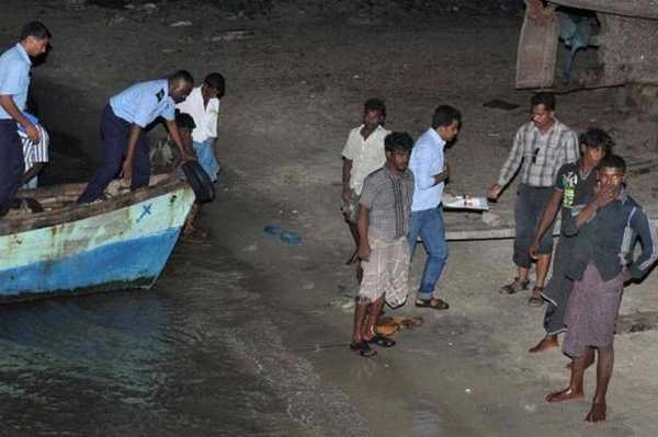 ராமேஸ்வரம் மீனவர்கள் மீது இலங்கைக் கடற்படையினர் தொடர் தாக்குதல்: இதில் ஒருவருக்கு மண்டை உடைந்தது