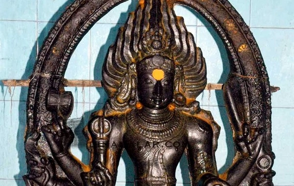 பைரவர் வழிப்பாட்டால் சனீஸ்வரனால் ஏற்படும் கஷ்டங்கள் நீங்கும்