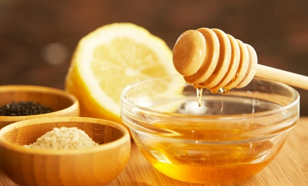 Try this - આ 6 વસ્તુઓ મિક્સ કરીને પીવો Honey... ઝડપથી ચરબી ઓછી થશે