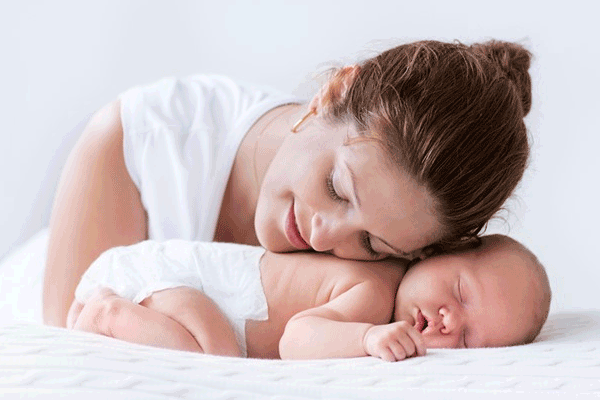 मां बनने के बाद ये 5 चीजें हैं बेहद लाभकारी - Important Things After delivery For Womens