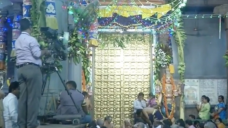 தமிழக பெருமாள் கோவில்களில் சொர்க்கவாசல் திறப்பு: ஓங்கி ஒலித்தது கோவிந்தா முழக்கம்