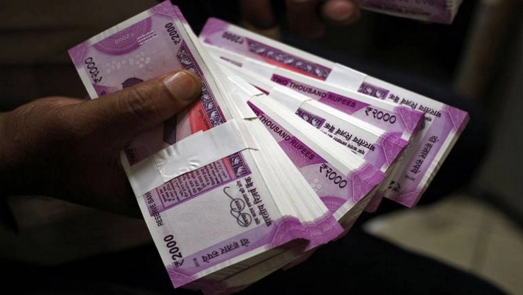 बाजार से गायब हुए दो हजार के नोट, शिवराज ने बताया साजिश - Shivraj on currency crises