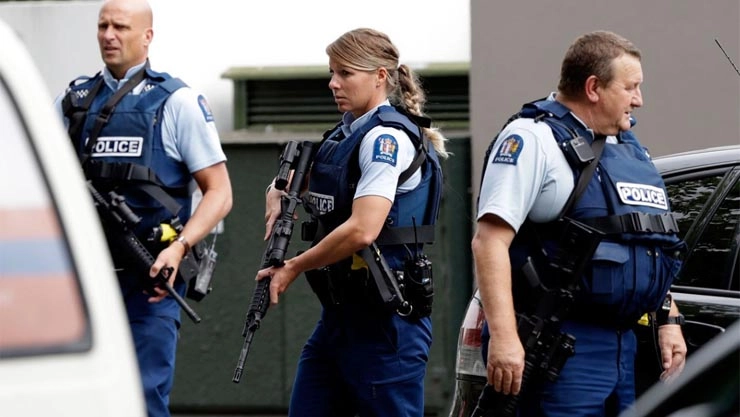 न्यूजीलैंड की 2 मस्जिदों में गोलीबारी, 49 लोगों की मौत, हमलावर ऑस्ट्रेलियाई नागरिक