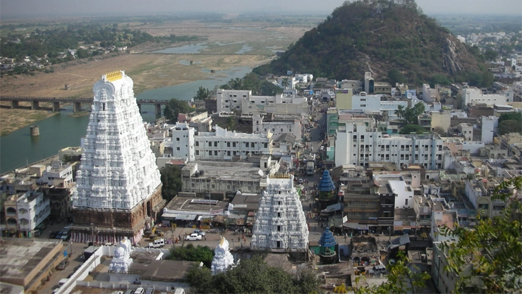 காளகஸ்தி கோவில் அர்ச்சகருக்கு கொரோனா: அதிர்ச்சித் தகவல்