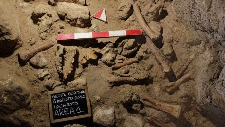 40,000 ஆண்டுகளுக்கு முன் அழிந்த நியாண்டர்தால் மனிதர்களின் உடல்கள் - குகையில் கிடைத்தது