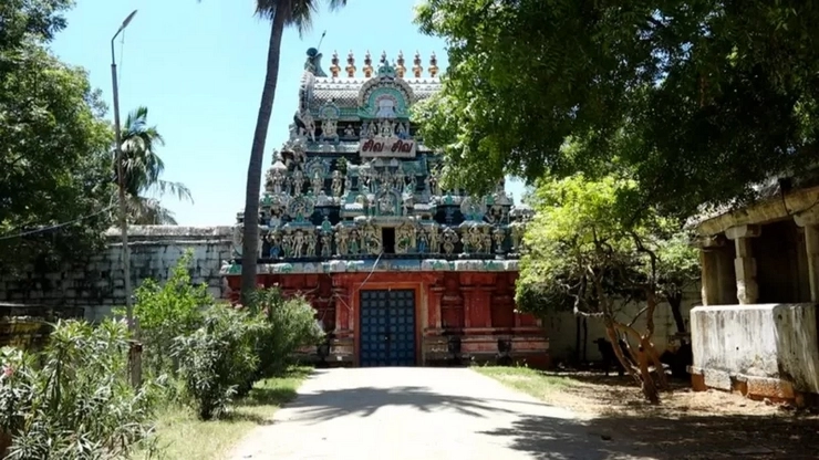 Paluvetaraiyar temple