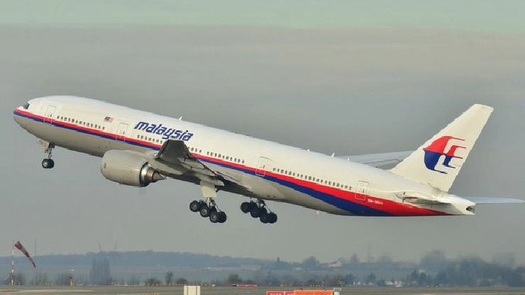 மாயமான மலேசிய விமானம் MH370.. 10 ஆண்டுகளுக்கு பின் கிடைத்த ஆதாரம்..!