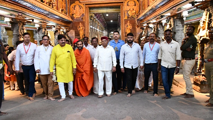 கர்நாடக ஆளுநர் தாவர்சந்த் கெலாட் மதுரையின் வரலாற்றுச் சிறப்புமிக்க கோயில்களை ஆய்வு