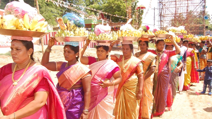 செல்லாயி அம்மன் கோவில் பொங்கல் உற்சவ விழா - 500க்கும் மேற்பட்ட பெண்கள் ...