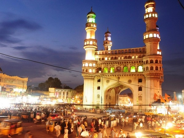 హౌసింగ్‌ డాట్‌ కామ్‌ యొక్క సిటీ హెల్త్‌ కార్డ్‌లో హైదరాబాద్‌ ఇప్పటికీ 5వ ర్యాంక్‌లో ఉంది