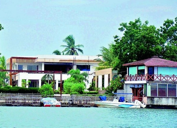lingamaneni guest house