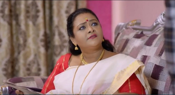 సీఎం జగన్ 3 రాజధానులపై నటి షకీలా పంచ్ డైలాగ్- video
