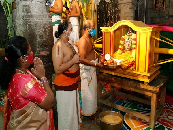 శ్రీ కోదండరామాలయంలో ఉట్లోత్సవ ఆస్థానం