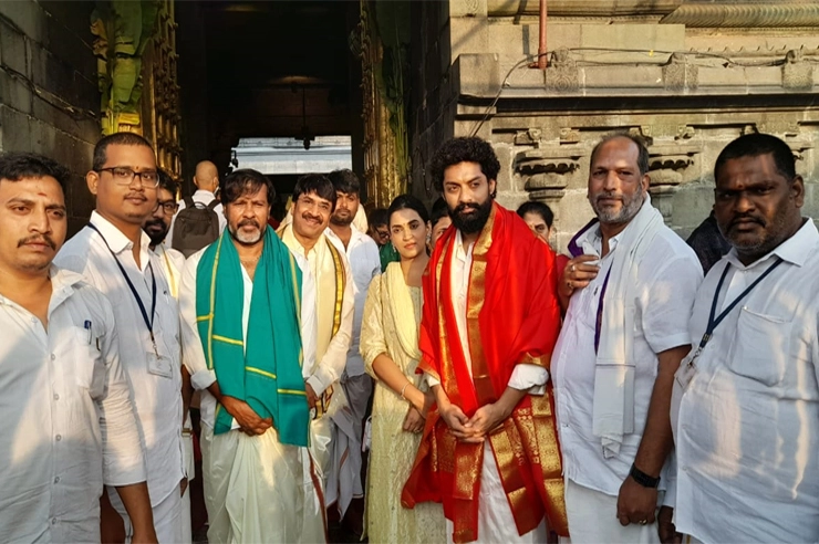 Nandamuri Kalyanram and team