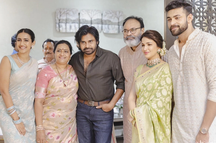 pawan with his family