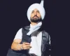 विदेशी फैन की टी-शर्ट पर 'इक ओंकार' के साथ लिखा था दिलजीत दोसांझ का नाम, सिंगर ने स्टेज पर बुलाकर कही यह बात