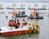 देश में पहली बार भोपाल में बना फ्लोटिंग तिरंगा, बड़े तालाब में निकली नौका  तिरंगा यात्रा