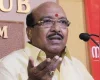 മകൻ സംഘപരിവാറിനൊപ്പം, വെള്ളാപ്പള്ളി രണ്ട് തോണിയിൽ കാലുവെച്ച് നടക്കുന്നു: പി.ജയരാജൻ
