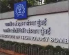 आत्महत्या करण्यापूर्वी आयआयटी मुंबईच्या विद्यार्थ्याने कॉपी केल्याबद्दल संस्थेकडे लेखी माफी मागितल्याचा पोलिसांचा खुलासा