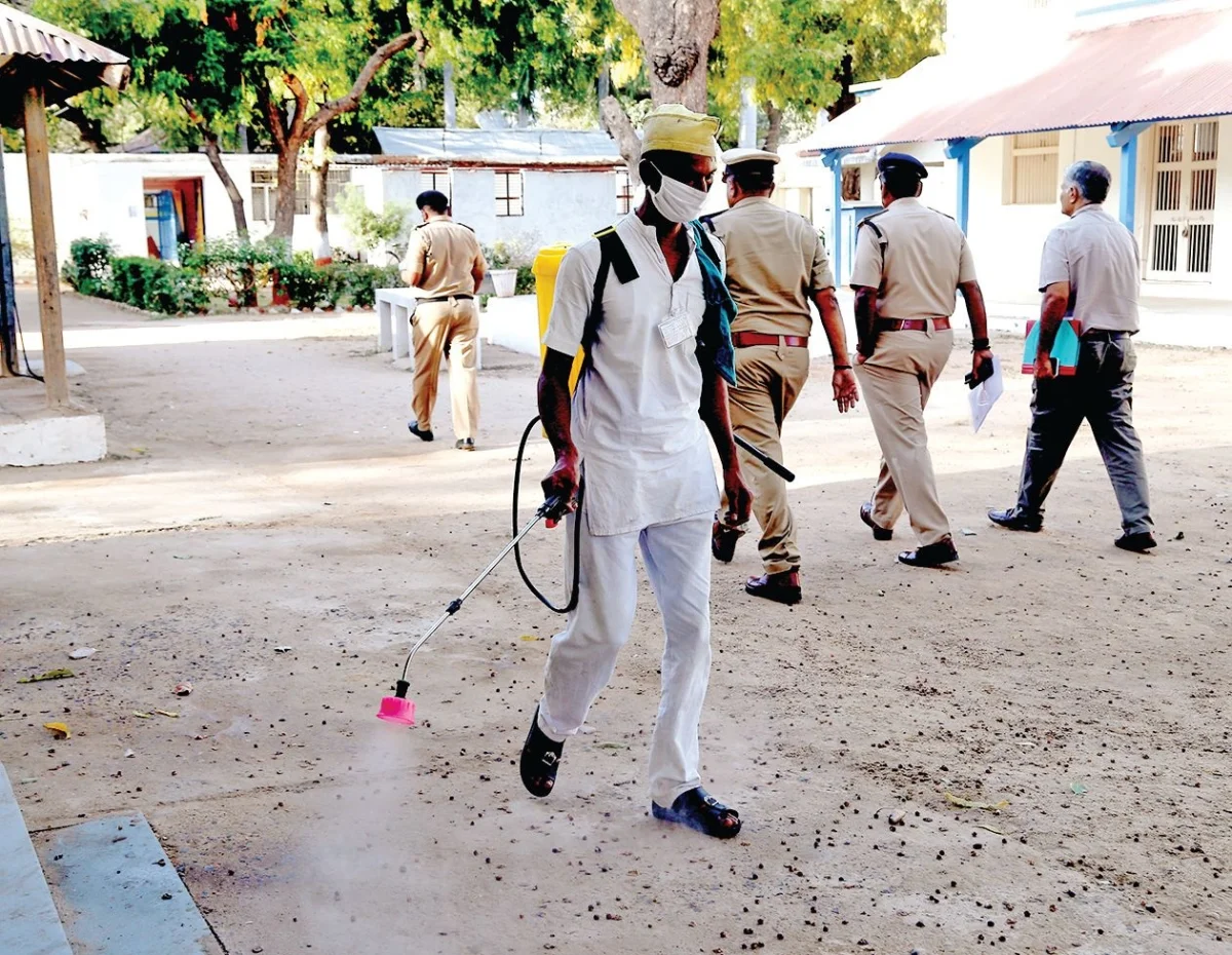 25 જેલોમાં 15000 કેદી