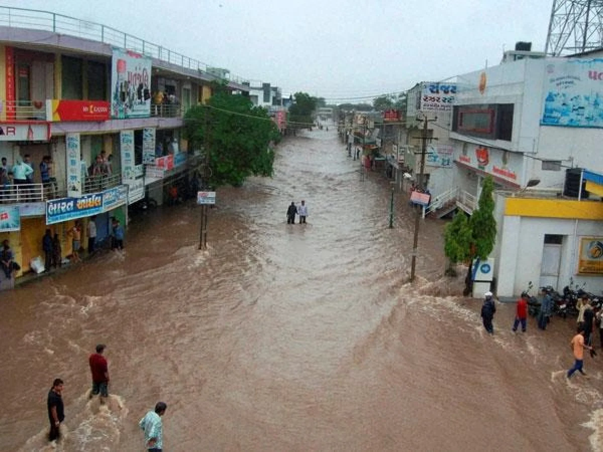 મેઘરાજાની ધમાકેદાર બેટીંગ