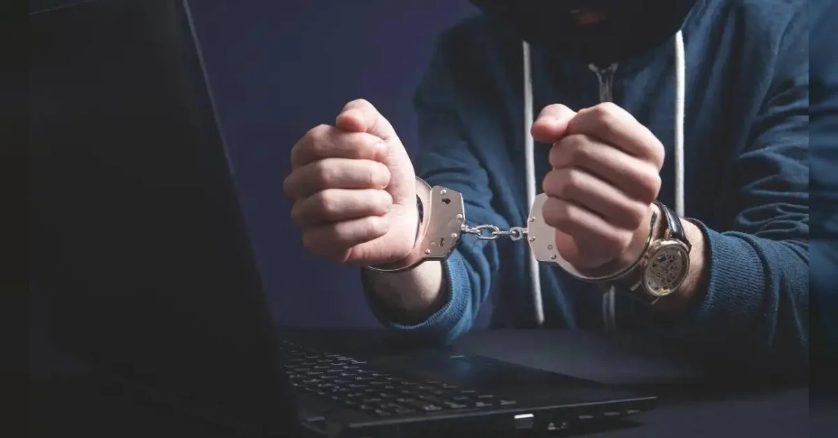 செங்கோட்டை குண்டுவெடிப்பு.. மருத்துவர் மட்டுமல்ல, எம்பிபிஎஸ் மாணவரும் கைது ..!