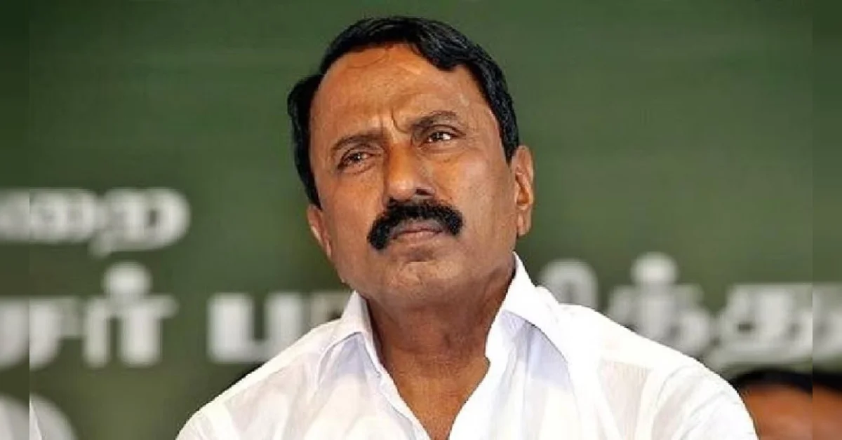 ஓபிஎஸ், டிடிவிவை சந்தித்தன் விளைவு.. அதிமுகவில் இருந்து செங்கோட்டையன் நீக்கம்.. ஈபிஎஸ் அதிரடி..!