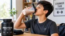 Protein shakes for teenagers: Good or bad idea? Protein shakes for teenagers: Good or bad idea?