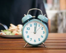 इंटरमिटेंट फास्टिंग से क्यों बढ़ सकता है हार्ट डिजीज का रिस्क? जानिए क्या कहती है रिसर्च