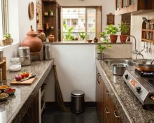 Kitchen Vastu स्वयंपाकघरातील या वस्तू चुकीच्या ठिकाणी ठेवल्या तर काय होते? वास्तुनुसार जाणून घ्या
