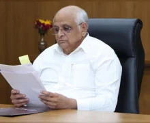 અડધા મંત્રીઓની હકાલપટ્ટી, ડિપ્ટી સીએમની રેસમાં હર્ષ સંઘવી અને કુંવરજી હલપતિ, જાણો ગુજરાતમાં શુ ચાલી રહ્યુ છે
