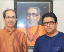 ठाकरे बंधू सहकुटुंब स्नेहभोजनासाठी एकत्र, राजकीय चर्चांना उधाण