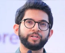 जेव्हा आपण निवडणूक आयोगाला प्रश्न विचारतो तेव्हा भाजप उत्तर देते... हे कोणत्या प्रकारचे नाते? आदित्य ठाकरेंचा 'मत चोरी' वादावर हल्लाबोल