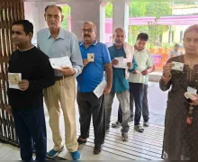 बिहारमधील १८ जिल्ह्यांमधील १२१ जागांसाठी मतदान सुरू, पंतप्रधान मोदींचे मतदारांना आवाहन