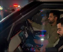 VIDEO: દિવસ બદલાયા, વય બદલાઈ, ટીમ બદલી પણ નથી બદલાઈ ધોની-કોહલીની દોસ્તી, માહીના ઘરે ડિનર કરવા પહોચ્યા ચીકુ